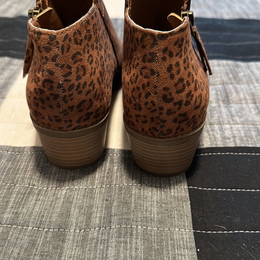 Booties! - Picture 4 of 6